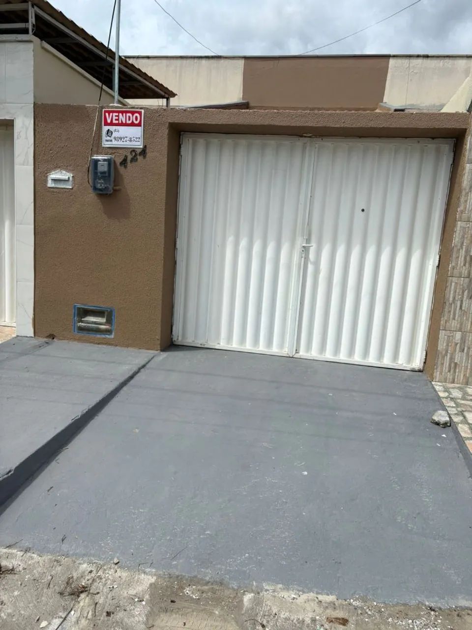 Linda casa com 2quartos, 2 banheiros, em Pindoretama