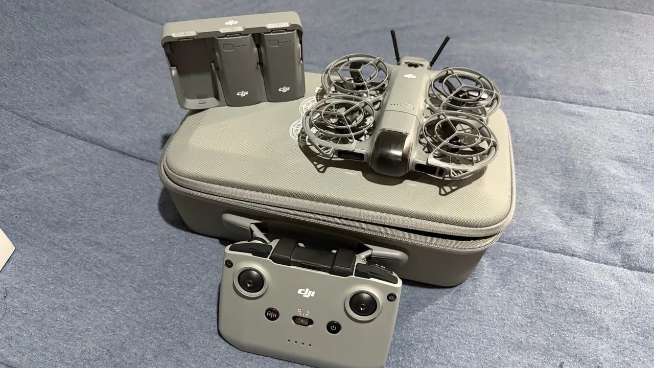 DJI Neo 2 Combo Fly More com Controle Sem Tela 