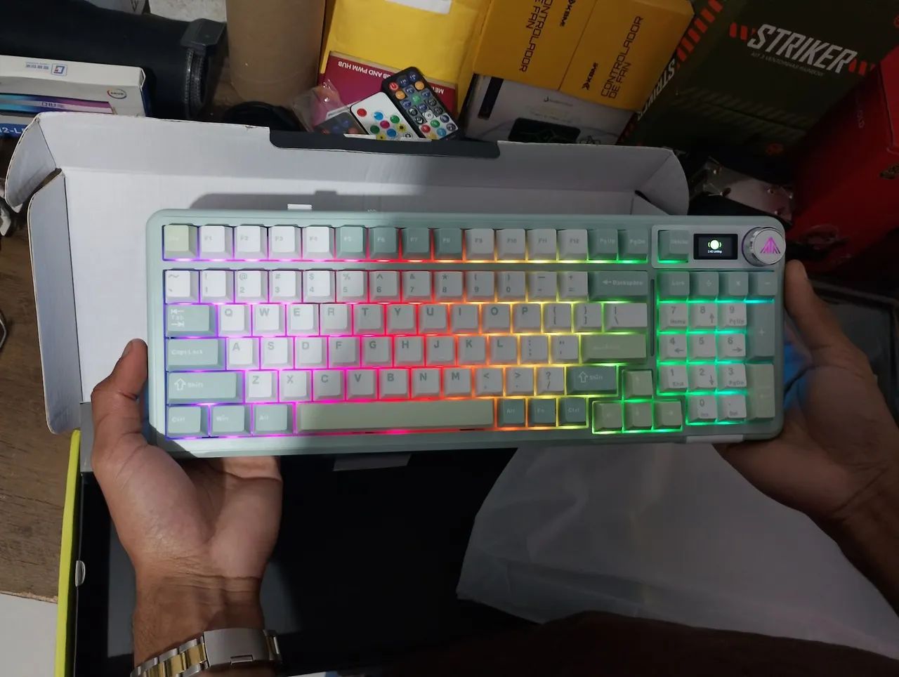 Teclado mecânico com Gif personalizável  - Foto 4