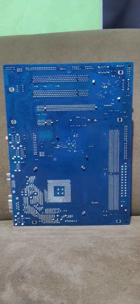 Kit Placa Mãe ASRock G31M-S + Processador Intel DualCore E5200 LGA775 DDR2 - Foto 3