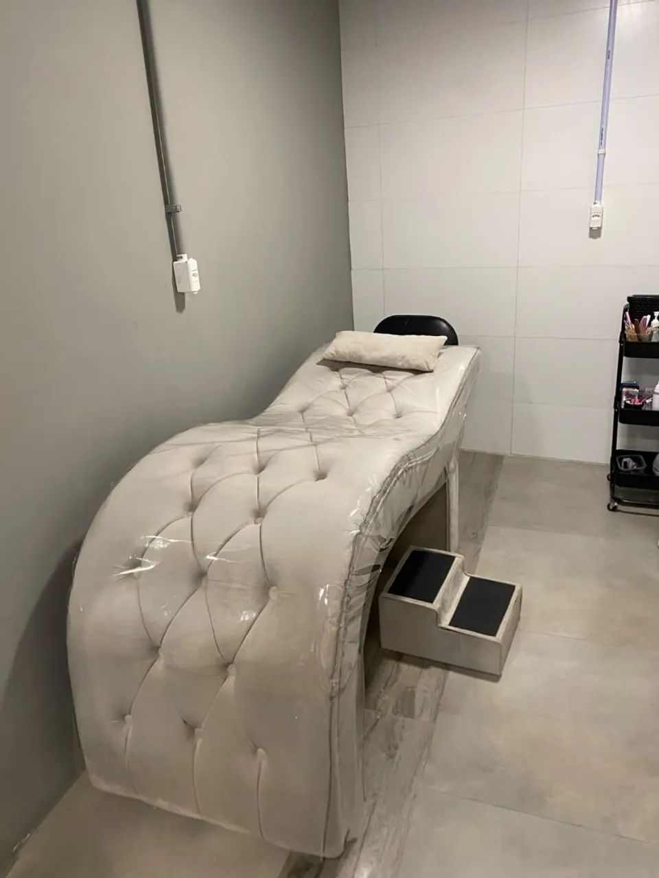 ? Aluga-se Espaço para Cílios, Sobrancelhas e Estética - Foto 2