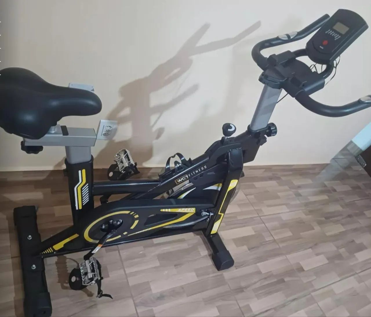 Bicicleta Spinning WCT fitness 13kg inércia  - Foto 2
