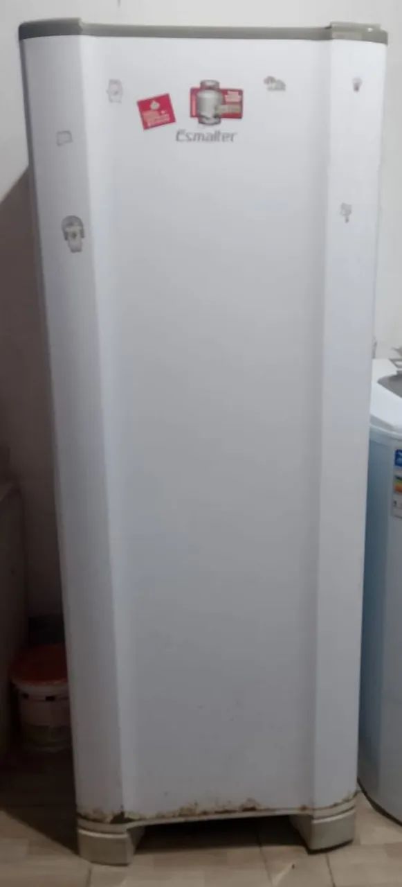 Geladeira esmaltec