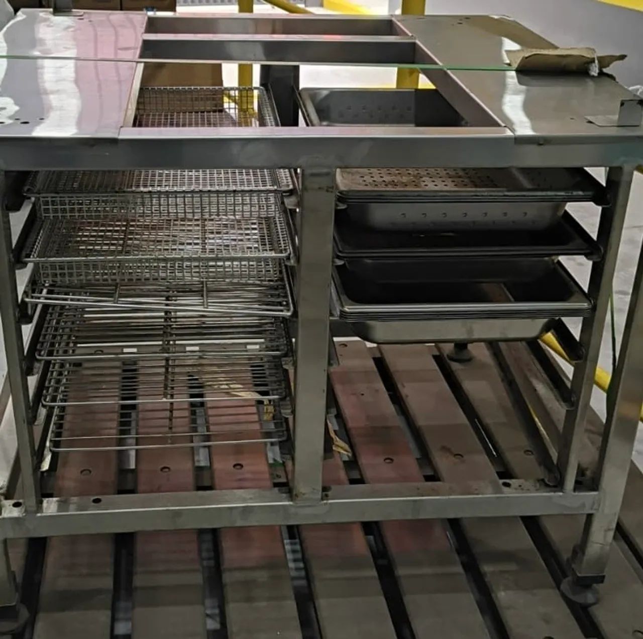 Mesa suporte para fornos combinados FEMD Hobart