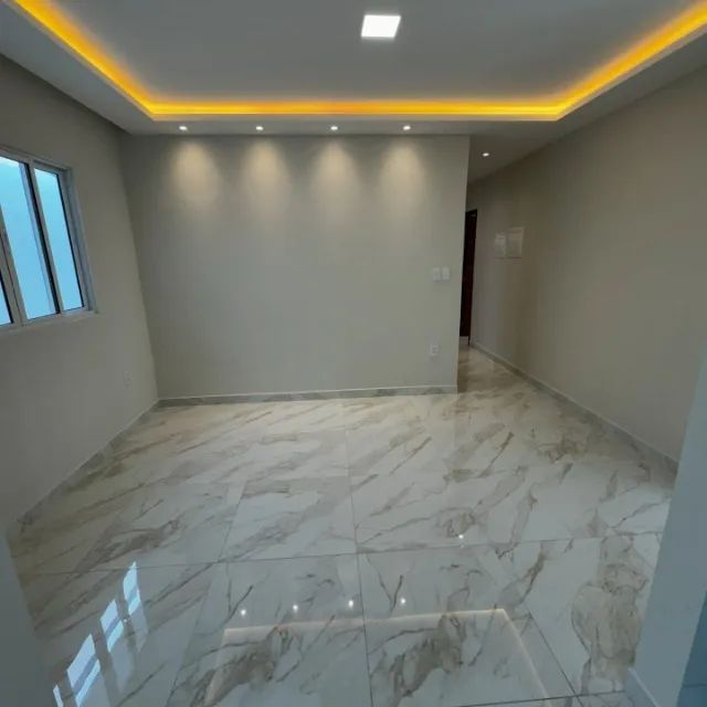 ** BELA CASA SOLTA EM AGUÁ FRIA - Foto 3
