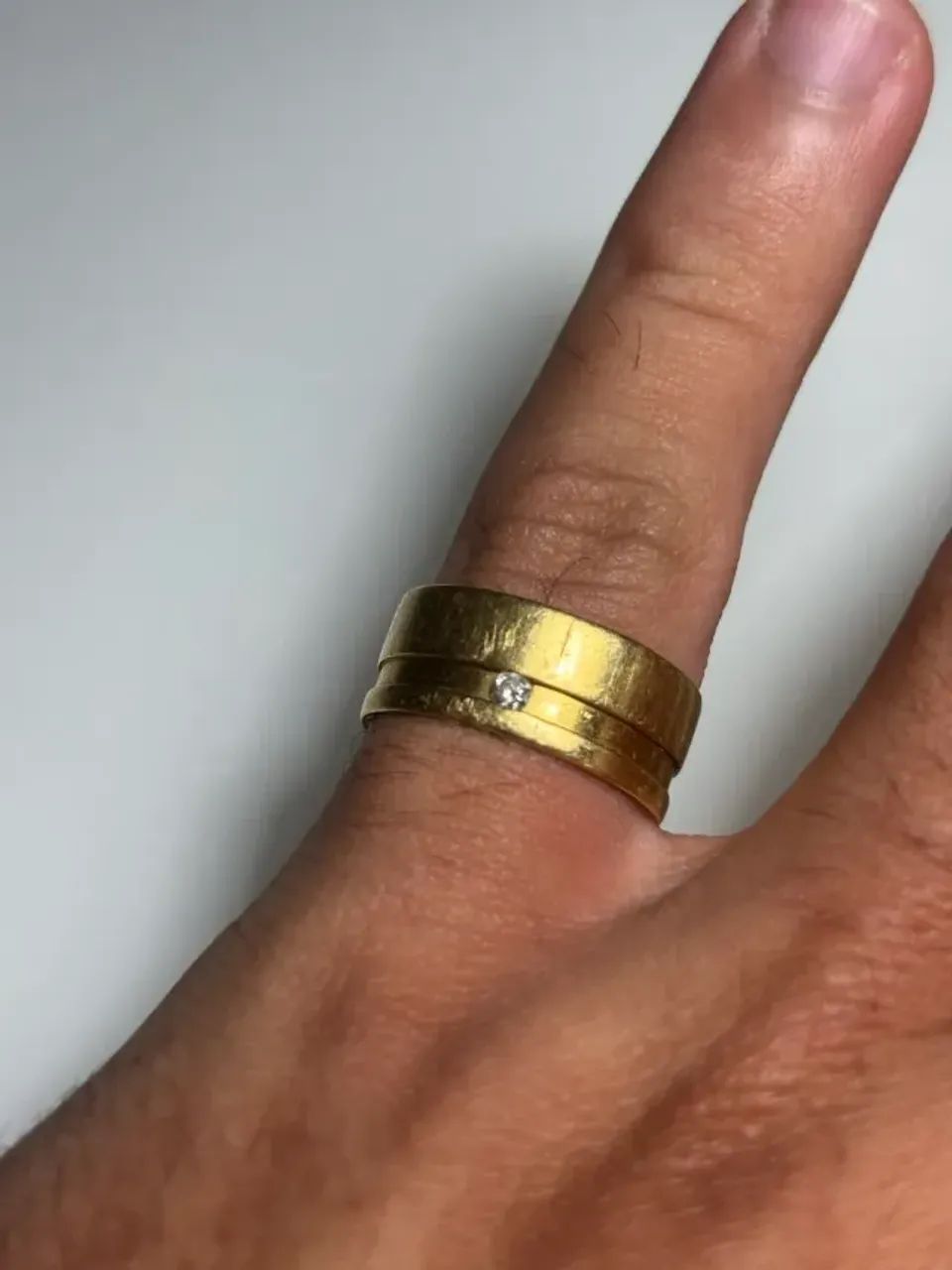 Anel Vivara Ouro com brilhante central