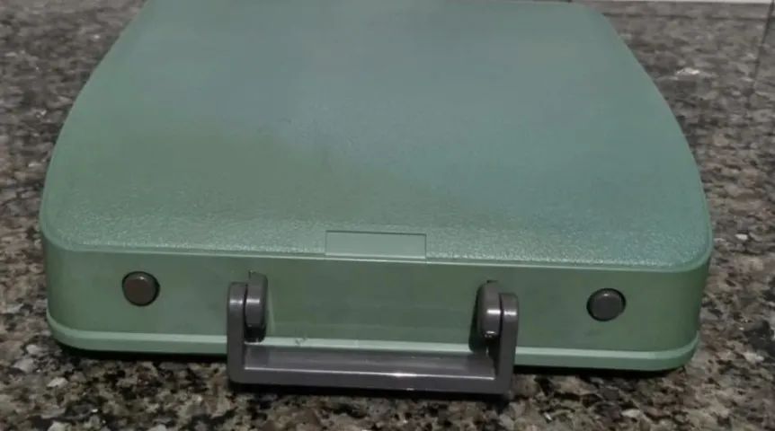 Maquina de escrever Olivetti para colecionador funciona perfeitamente - Foto 3