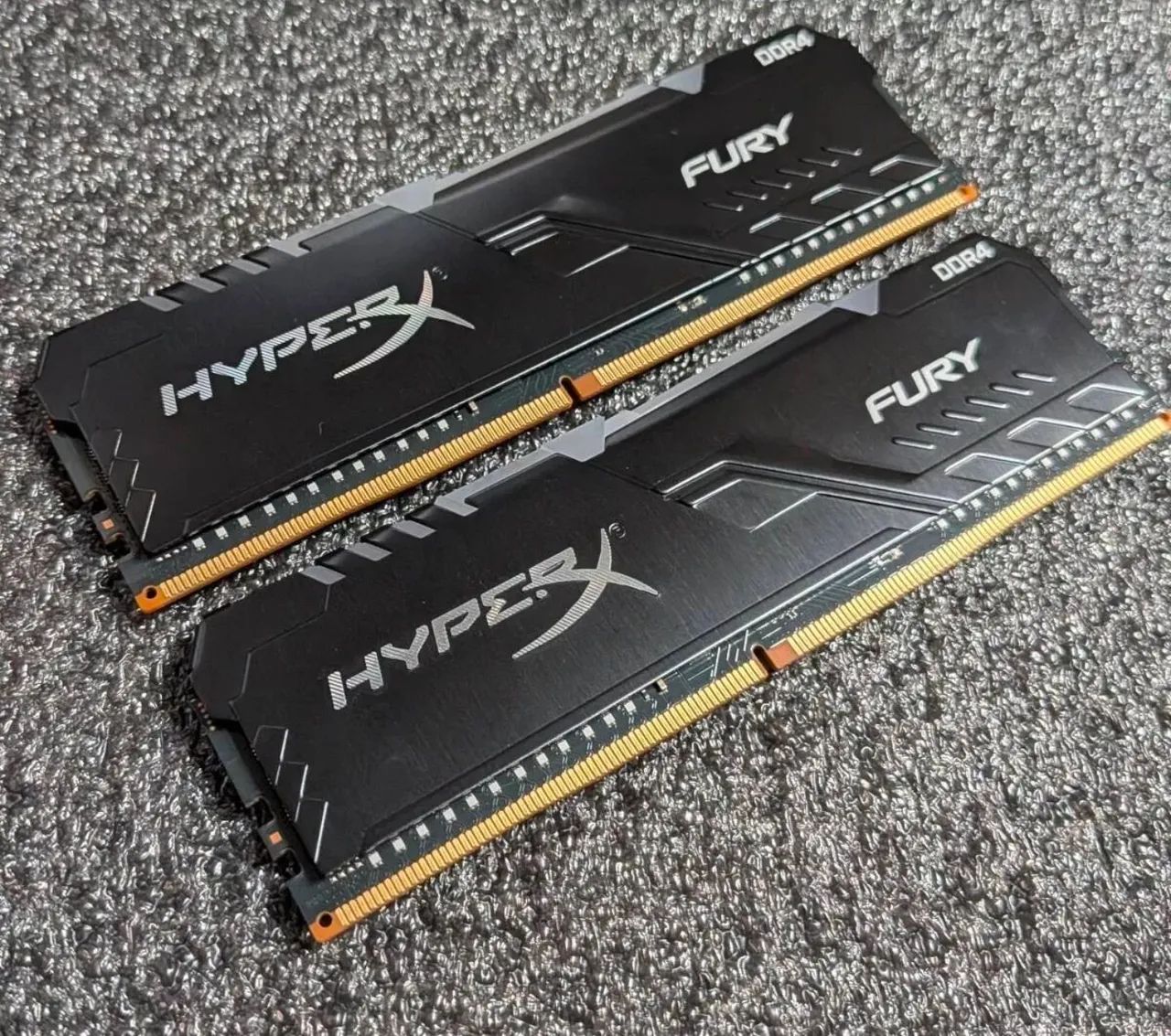 32GB RAM DDR4 Hyperx 2×16GB Fury RGB 2666Mhz - Memória RAM - Santa