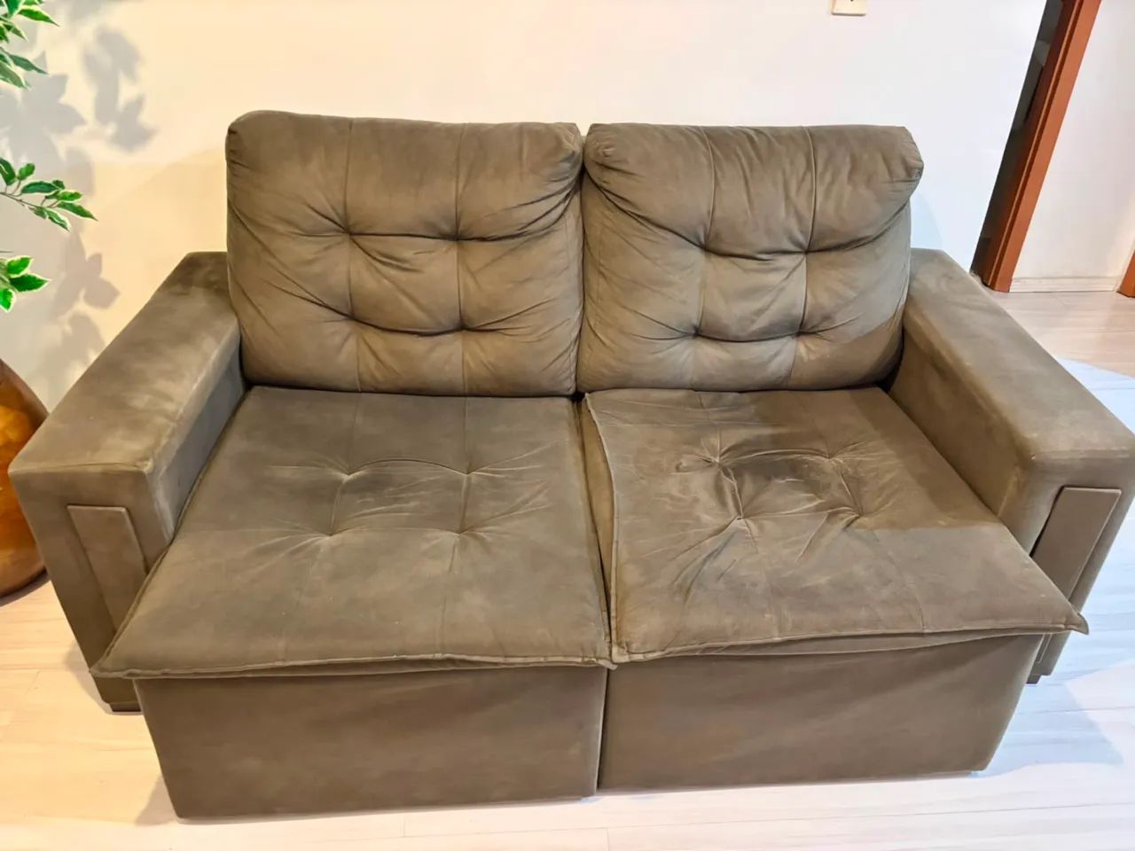 Vendo sofá retrátil - Foto 2