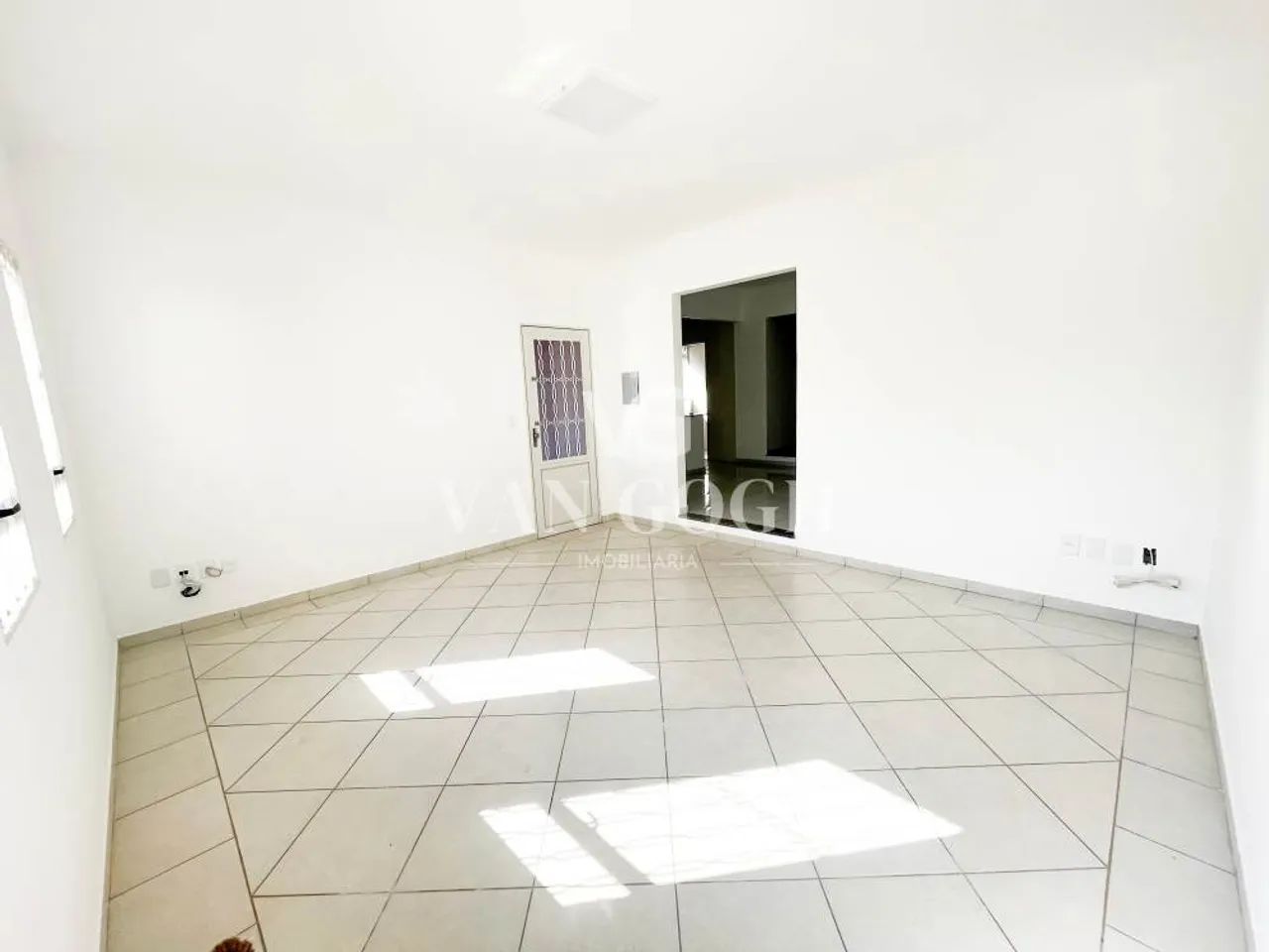 Casa Térrea à Venda em Holambra com 3 Quartos, Suíte e Quintal Gramado - Foto 3