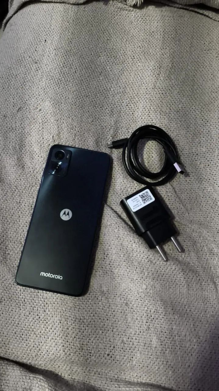 Moto E22 com carregador