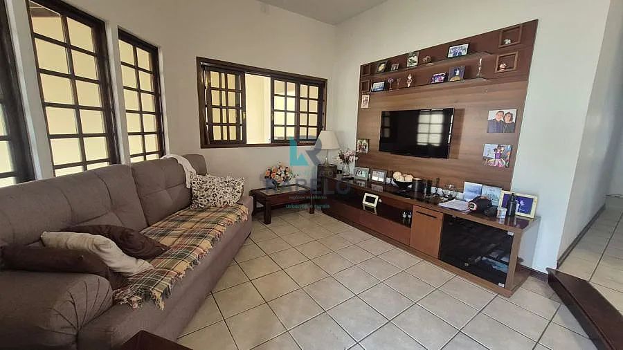 CASA COM PISCINA NA VILA HEPACARÉ EM LORENA-SP - Foto 4