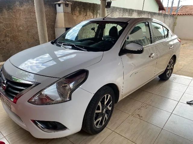 Nissan Versa SL 1.6 16V 2017