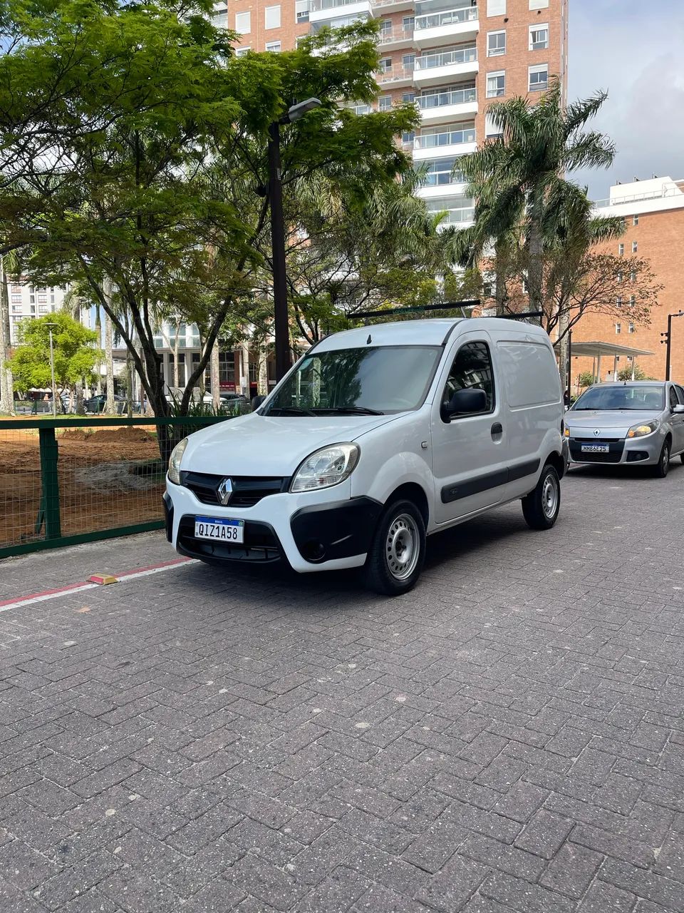 Renault Kangoo Express Hi-flex 1.6 16V 2018