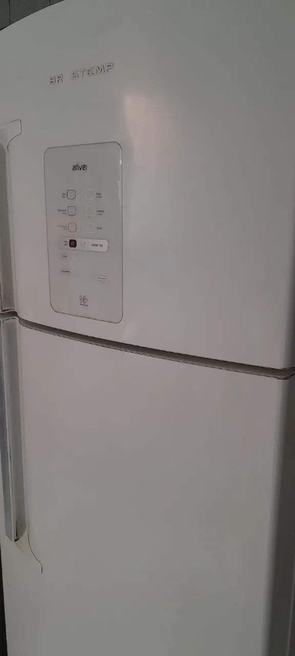 Vendo geladeira 429 litros 
