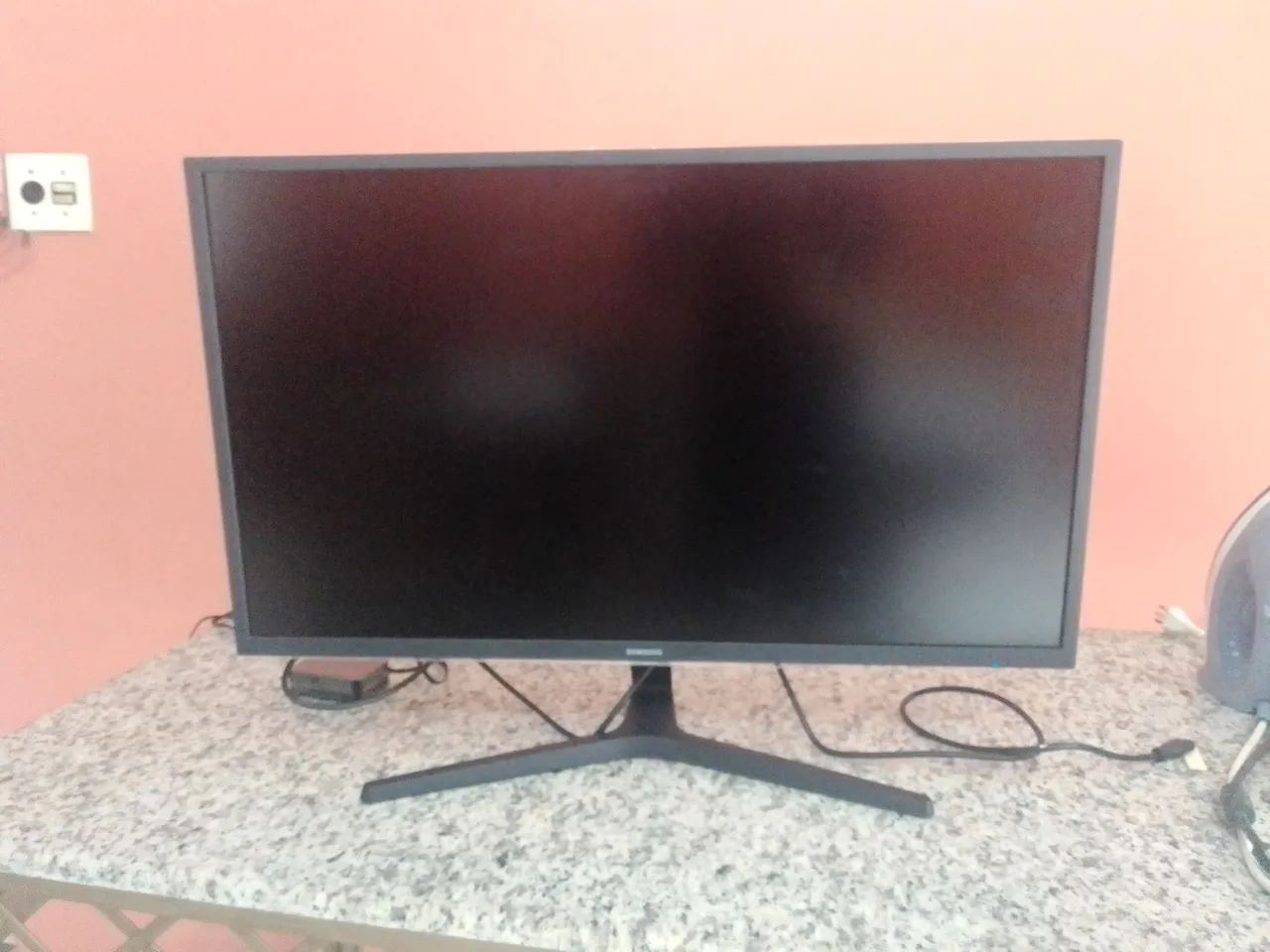 Monitor Samsung 32" polegadas 4k UHD. Seminovo com menos de 2 meses de uso. - Foto 2