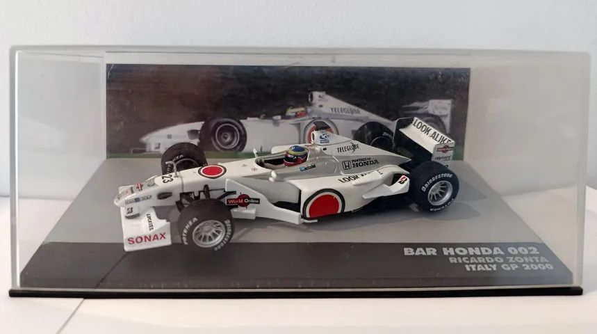 Miniatura Fórmula 1 BAR HONDA 002 (2000) Ricardo Zonta - Foto 2