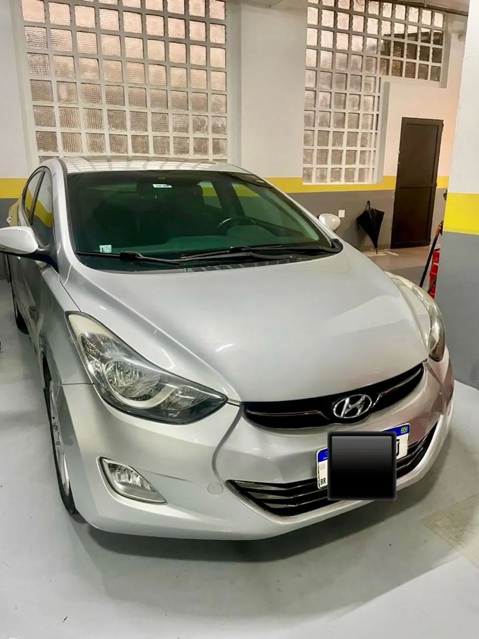 Hyundai Elantra GLS 1.8 16V 2013