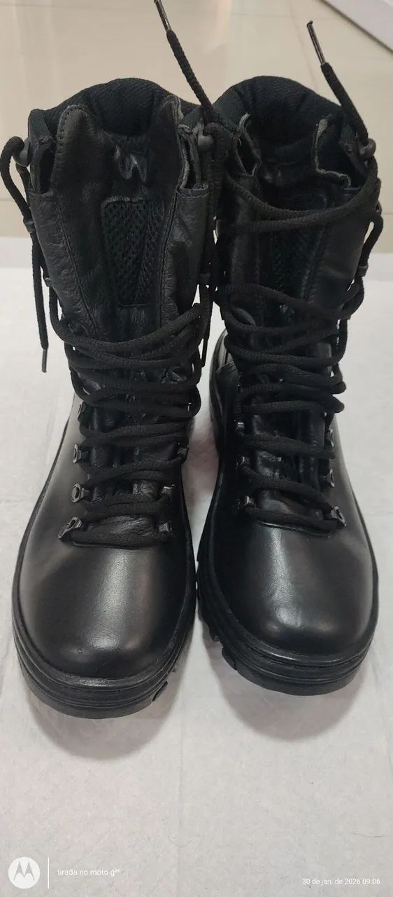 Coturno militar 38