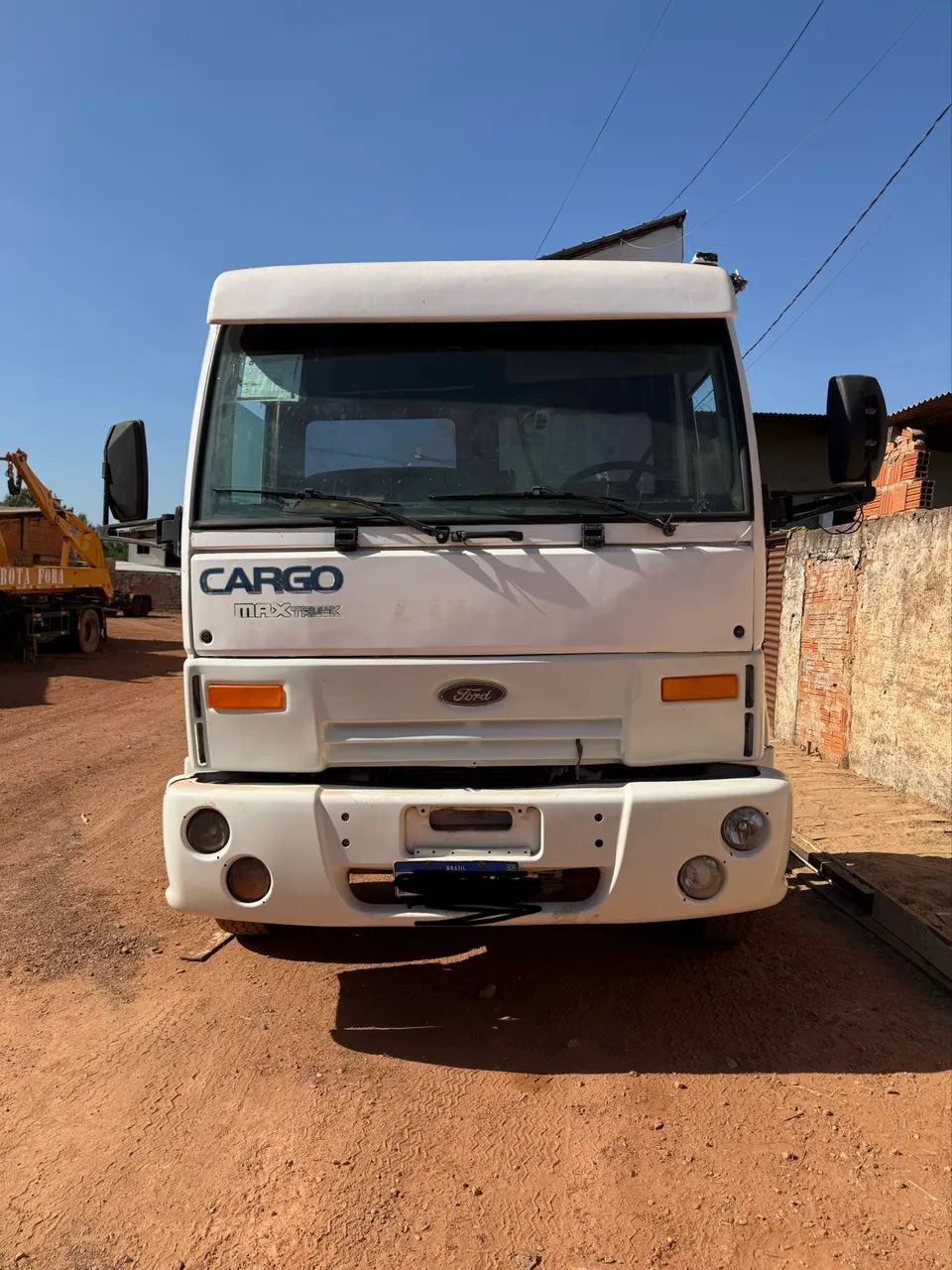 Caminhão Ford cargo pronto pra trabalhar 