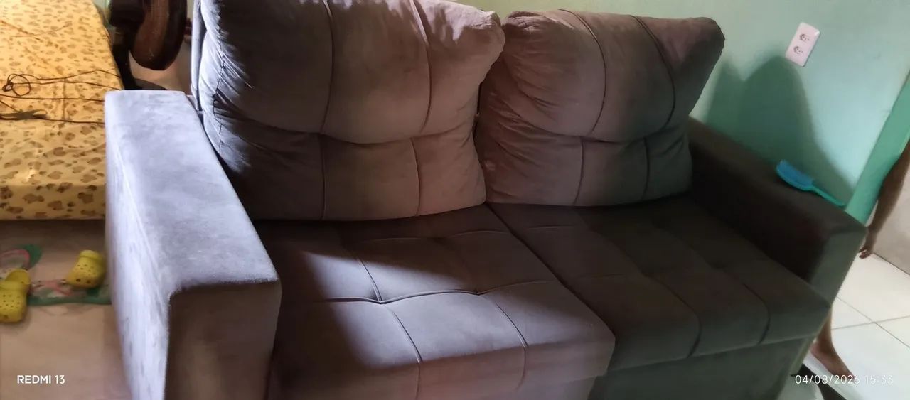 Vendo tv 43p AOC com painel e sofá retratil - Foto 2