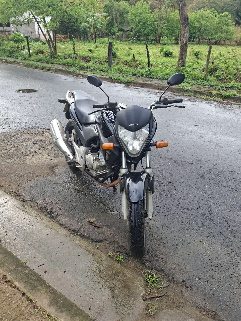CB300 - Foto 2