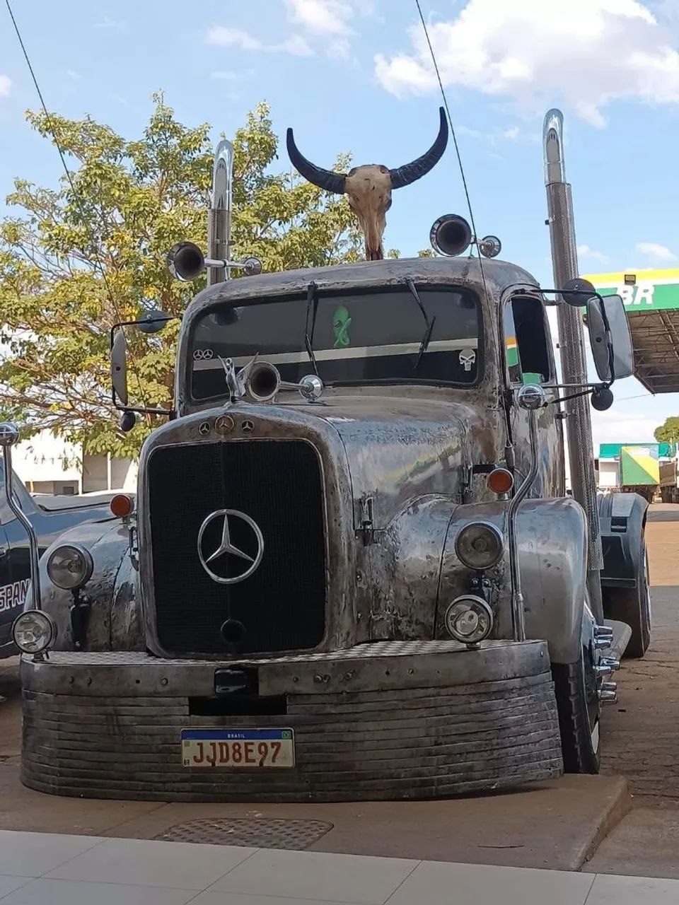 Pego caminhão imóvel carro 
