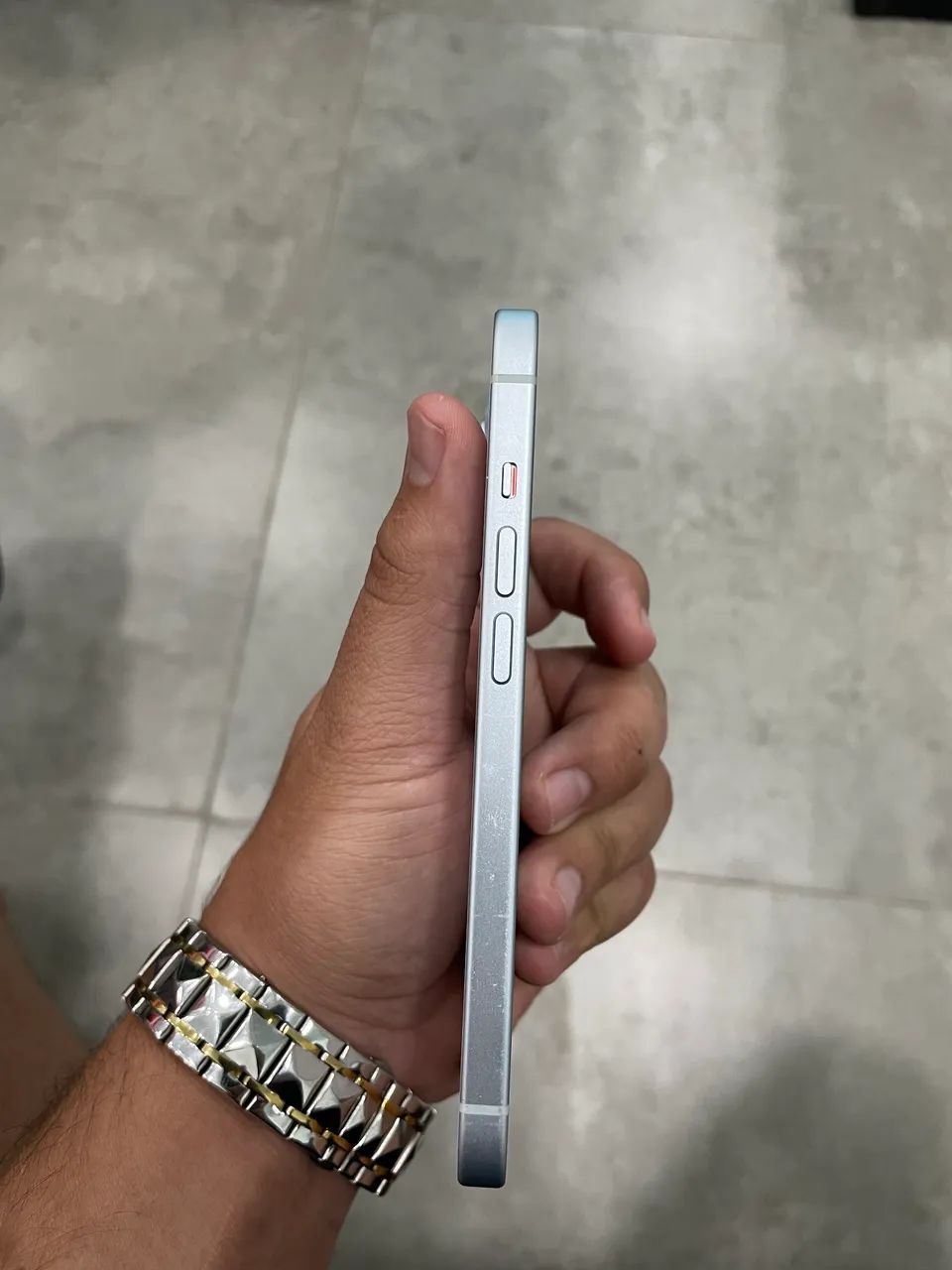 iPhone 15 86% - Foto 5