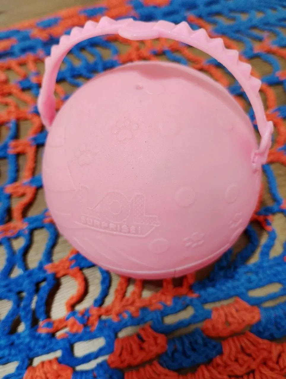 BRINQUEDO DA BONECA LOL - SUPER BEM CONSERVADA - Foto 2