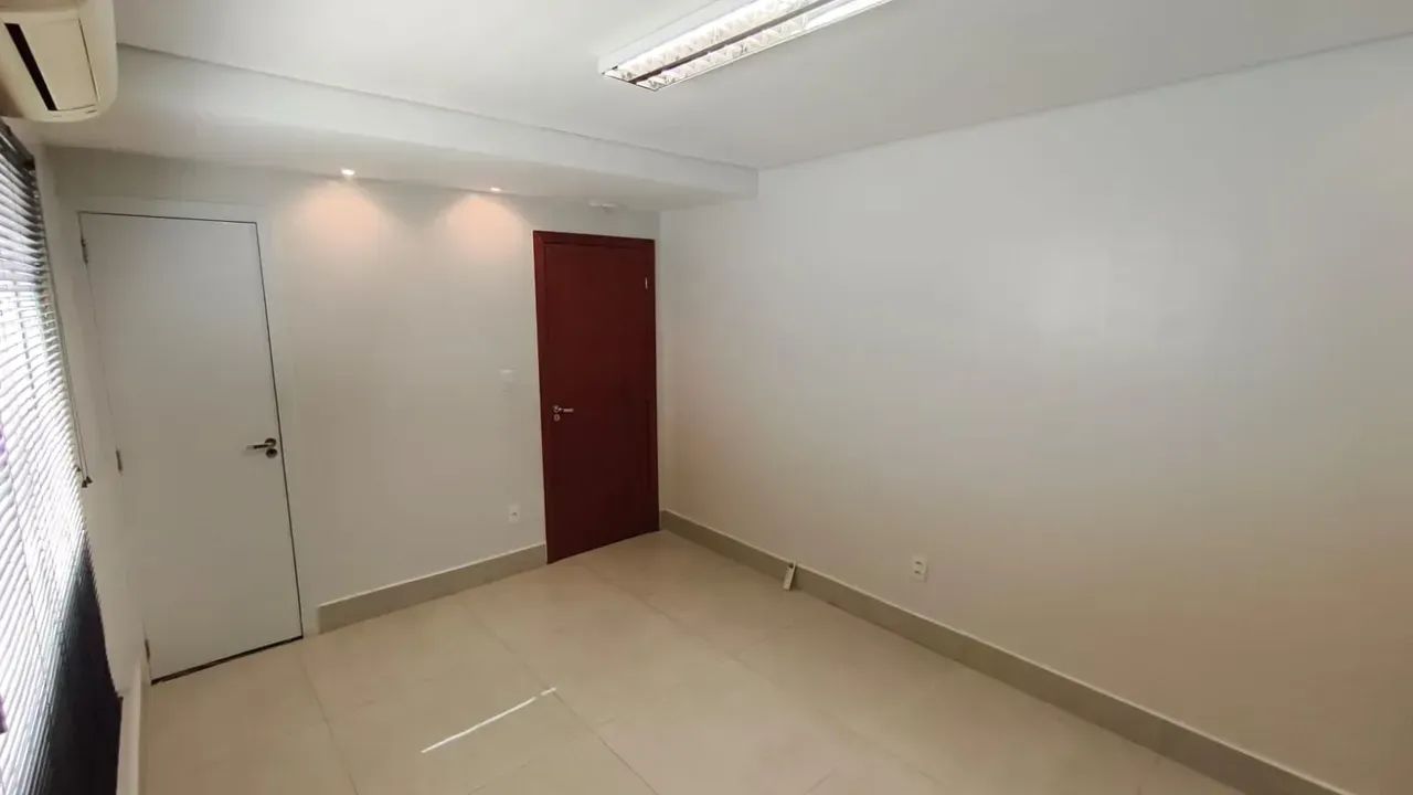 Alugo Sala Comercial no Bairro Jardim Petrópolis, 12m2 com ar condicionado - Cuiabá - MT - Foto 2