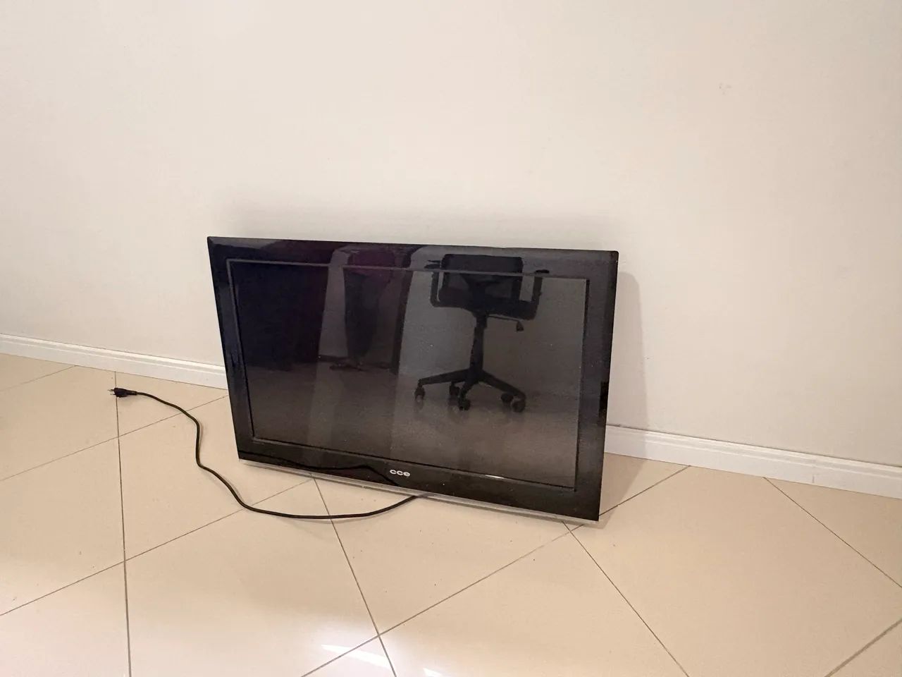 TV CCE LCD 32 