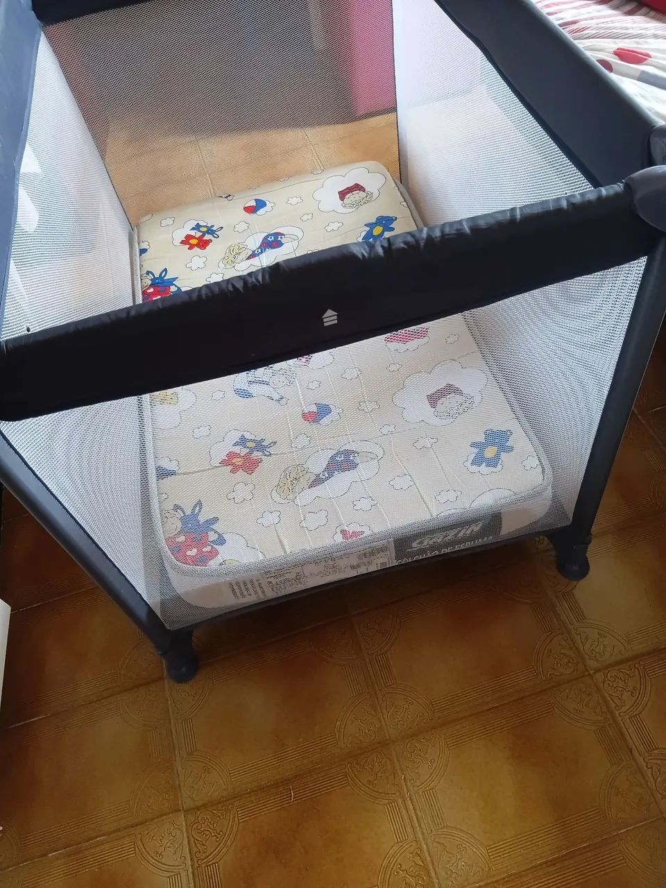 Berco cercado Cosco e colchão ortobom - Foto 3