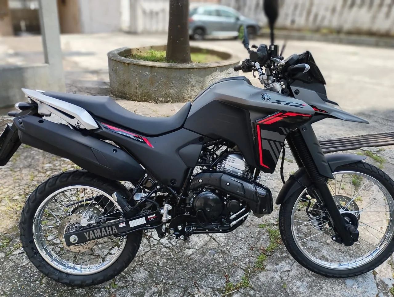 Lander 250  - Foto 3