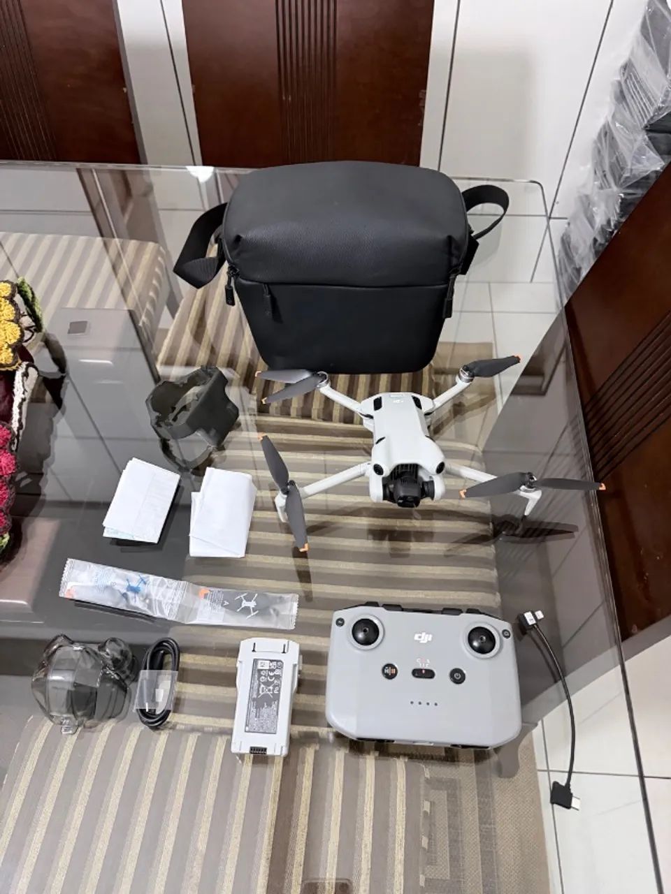 DRONE DJI MINI 4 PRO STANDARD- IMPECÁVEL  - Foto 3