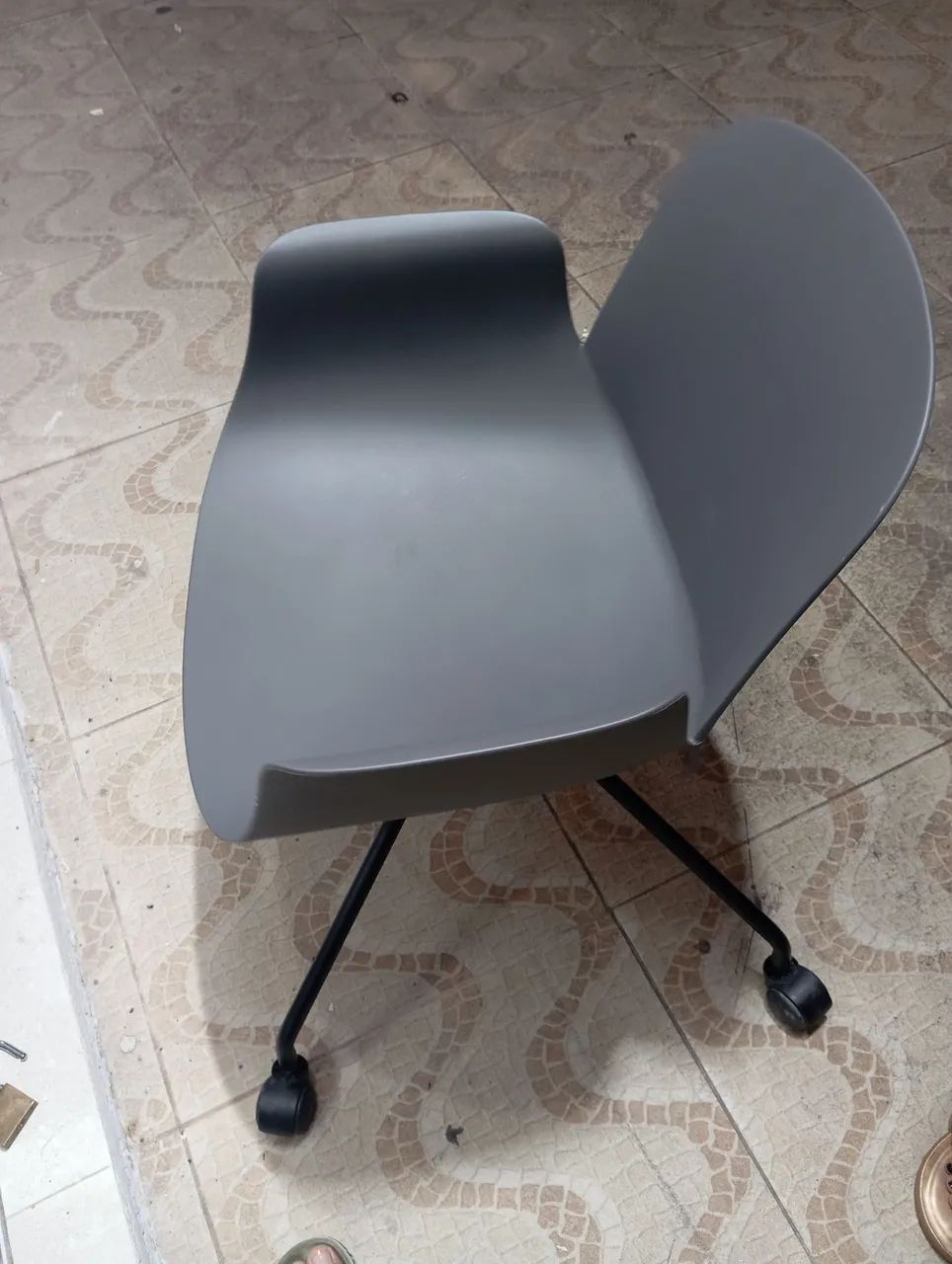 2 cadeiras para escritório, recepção e sala.  - Foto 4
