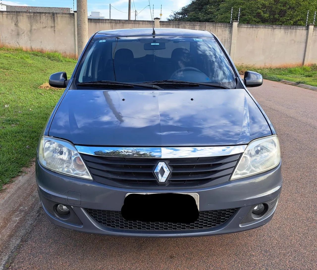 Renault Logan Expression Hi-flex 1.6 8V 4P 2013 - Foto 3