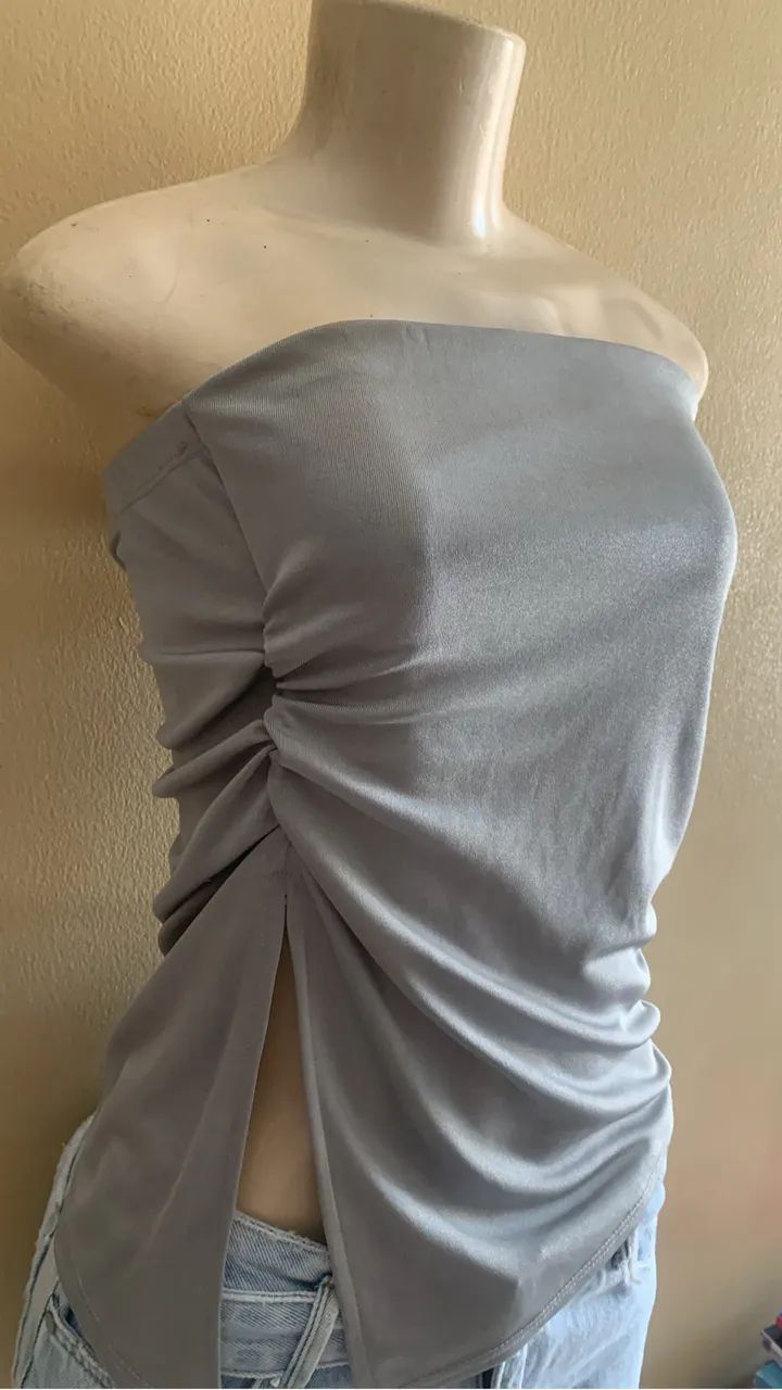 Blusa tomara que caia 