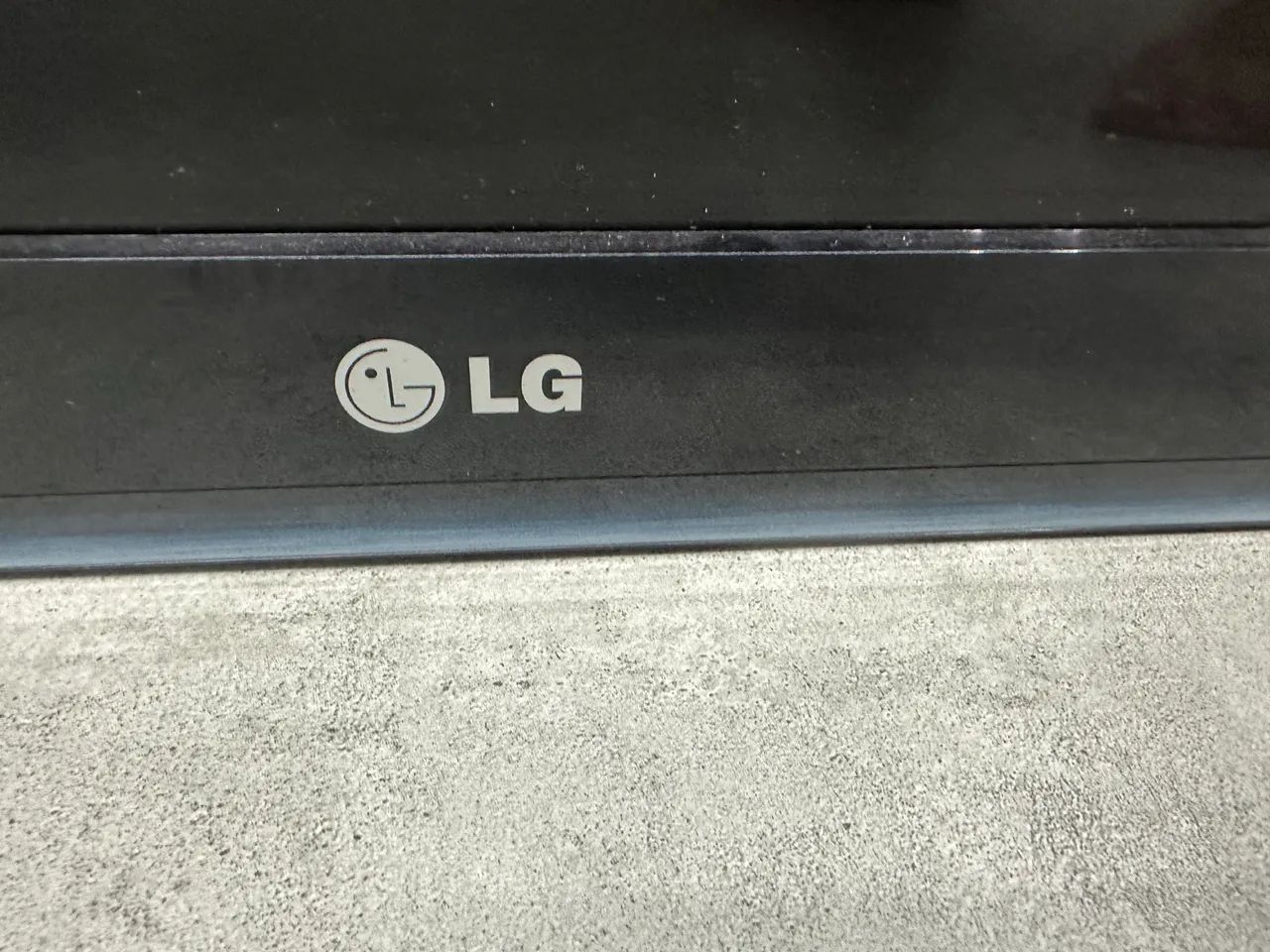 Tv LG Full HD 42 polegadas - Foto 2