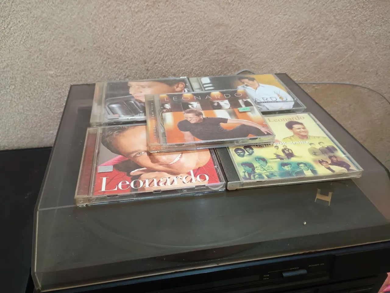 Cds sertãnejos e pagodes cada um na compra de 10 ganha um de brinde - Foto 3