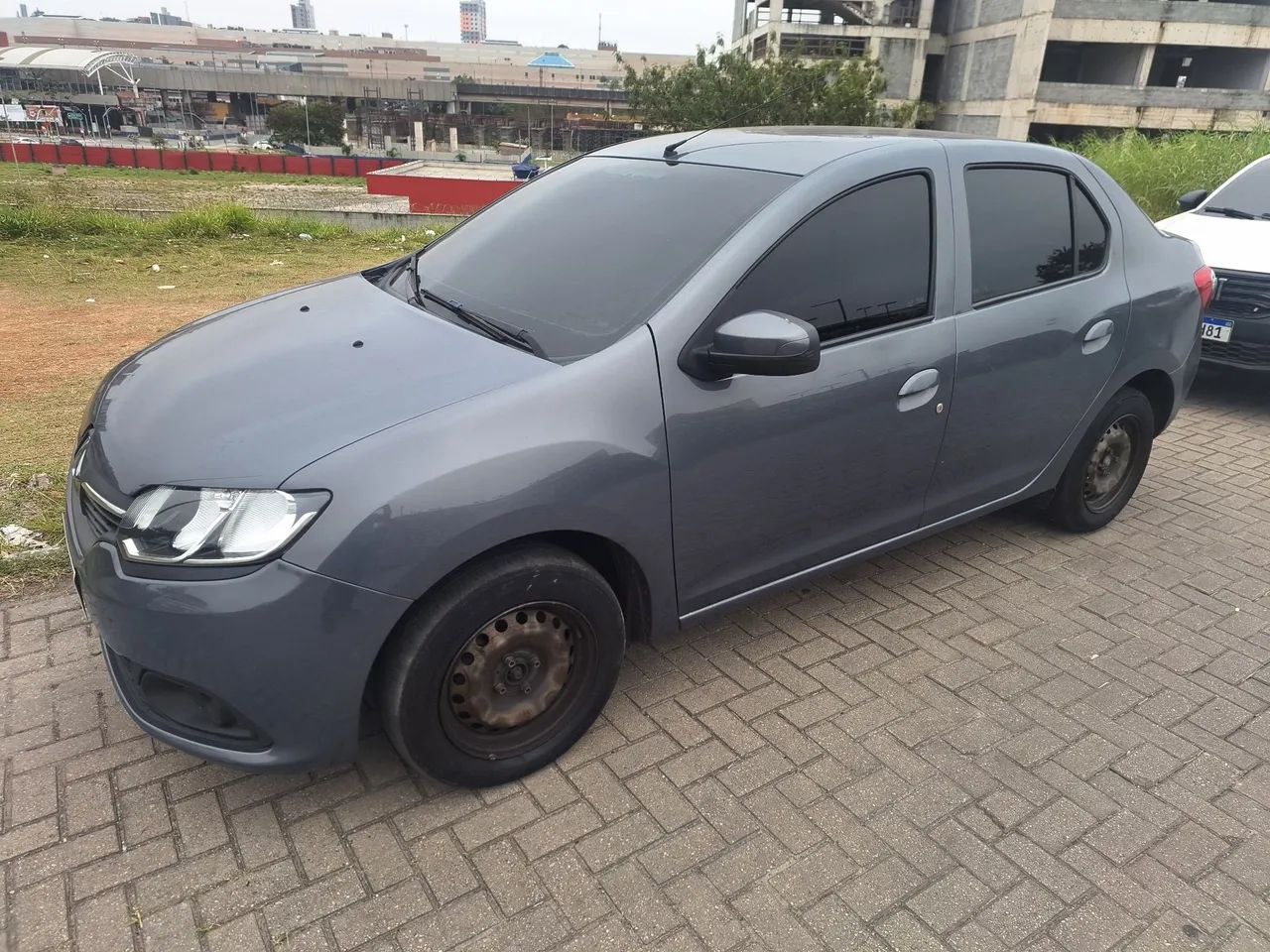 Renault Logan Expression Flex 1.6 16V 4P 2019 - Foto 2