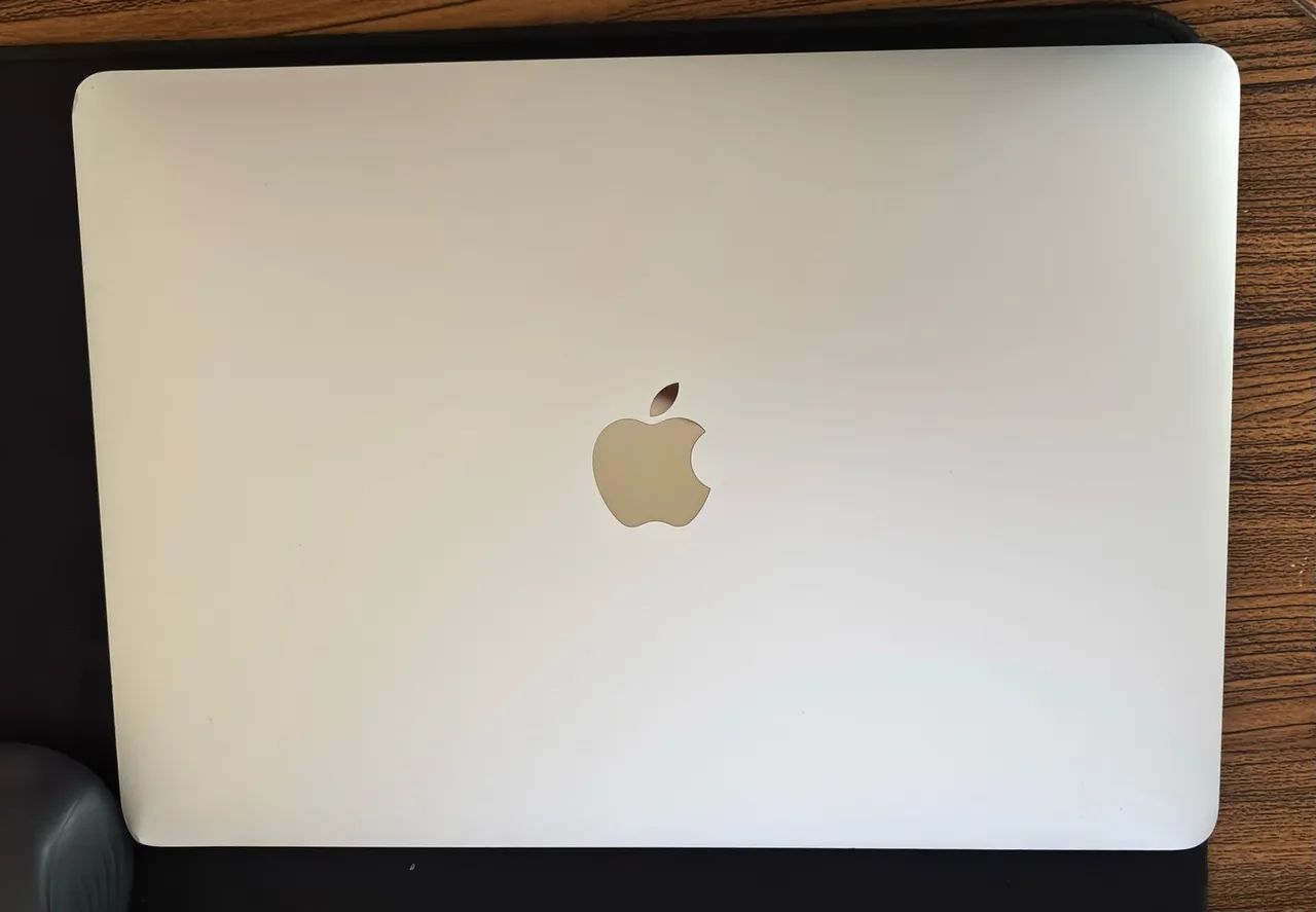 MacBook Pro 2017 i5 - 8Gb 256 SSD - Foto 3