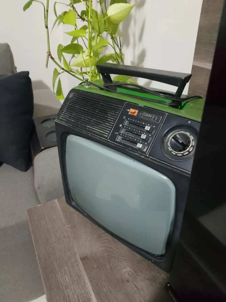 Tv antiga relíquia  - Foto 4