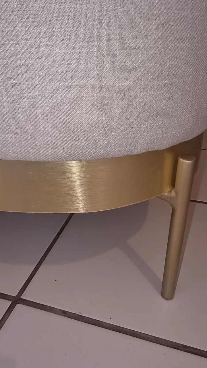 Poltrona Sintra base metal cor bege  - Foto 3