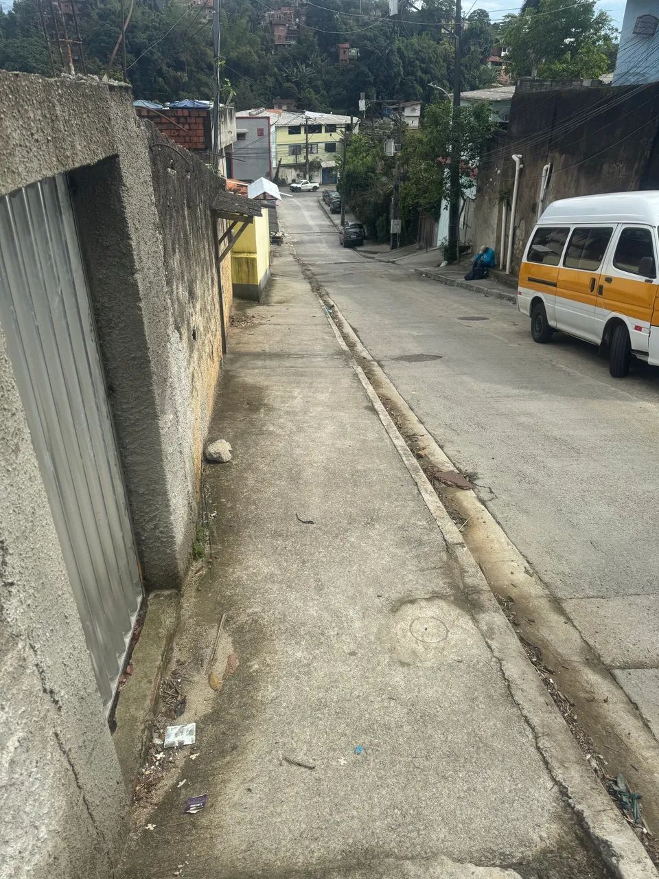 Vendo ou troco casa bem localizada  - Foto 2