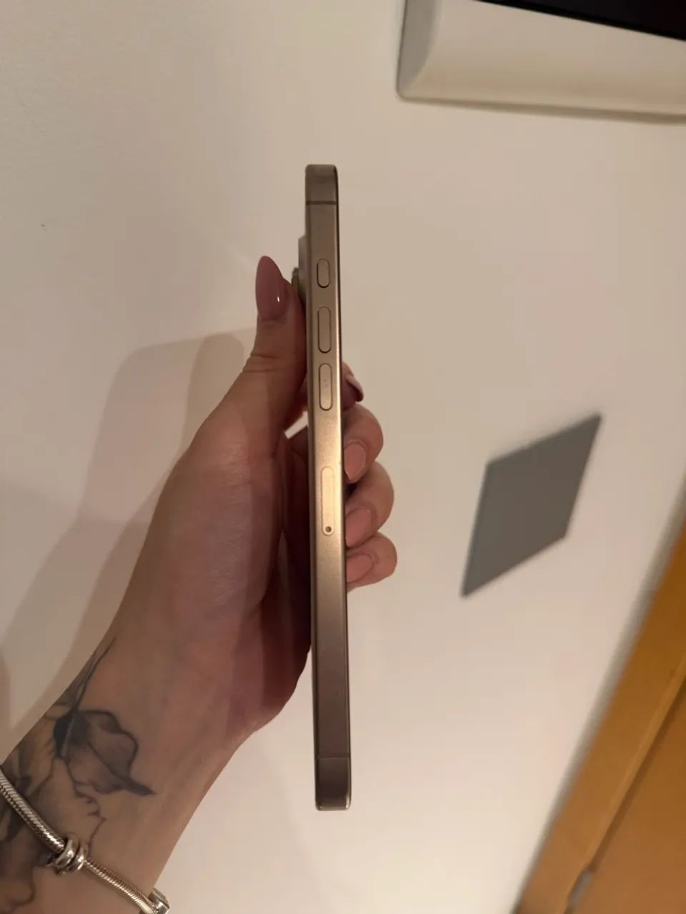 iPhone 16 pro max gold 256GB  - Foto 2