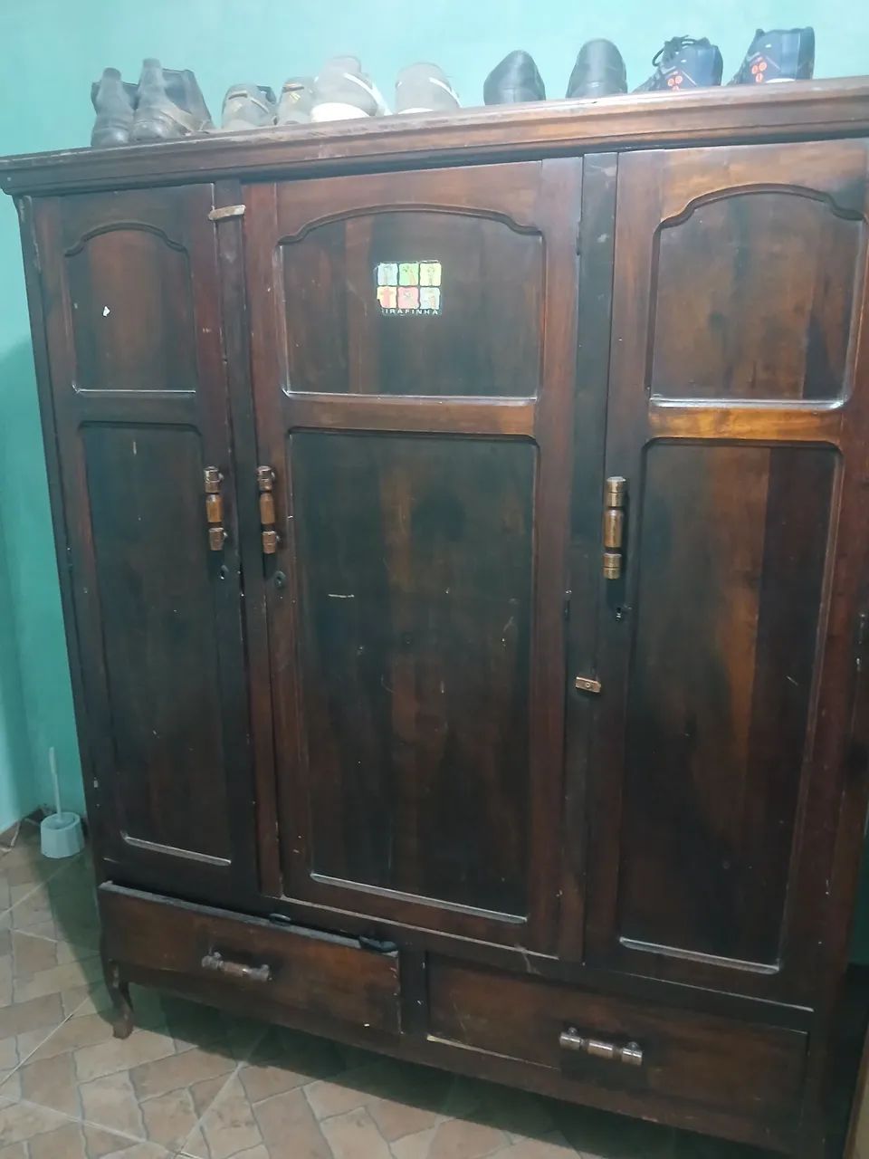 Guarda roupa madeira pura 