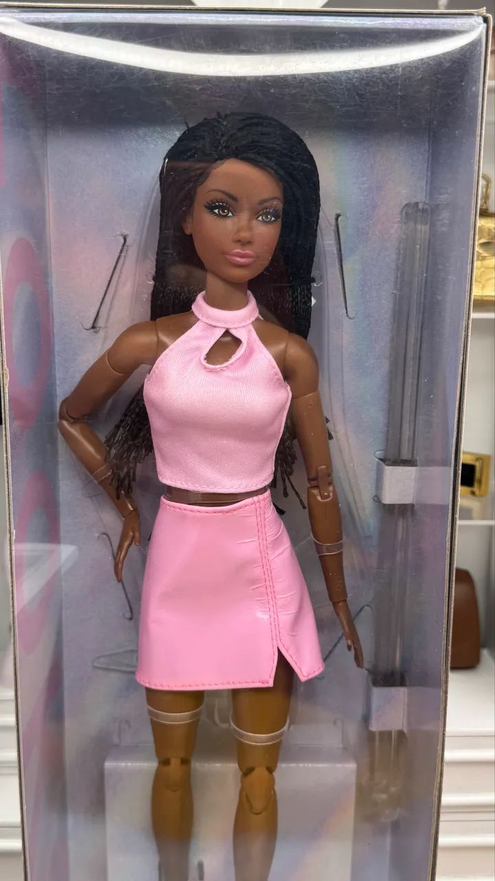 Barbie Signature looks 21 lacrada