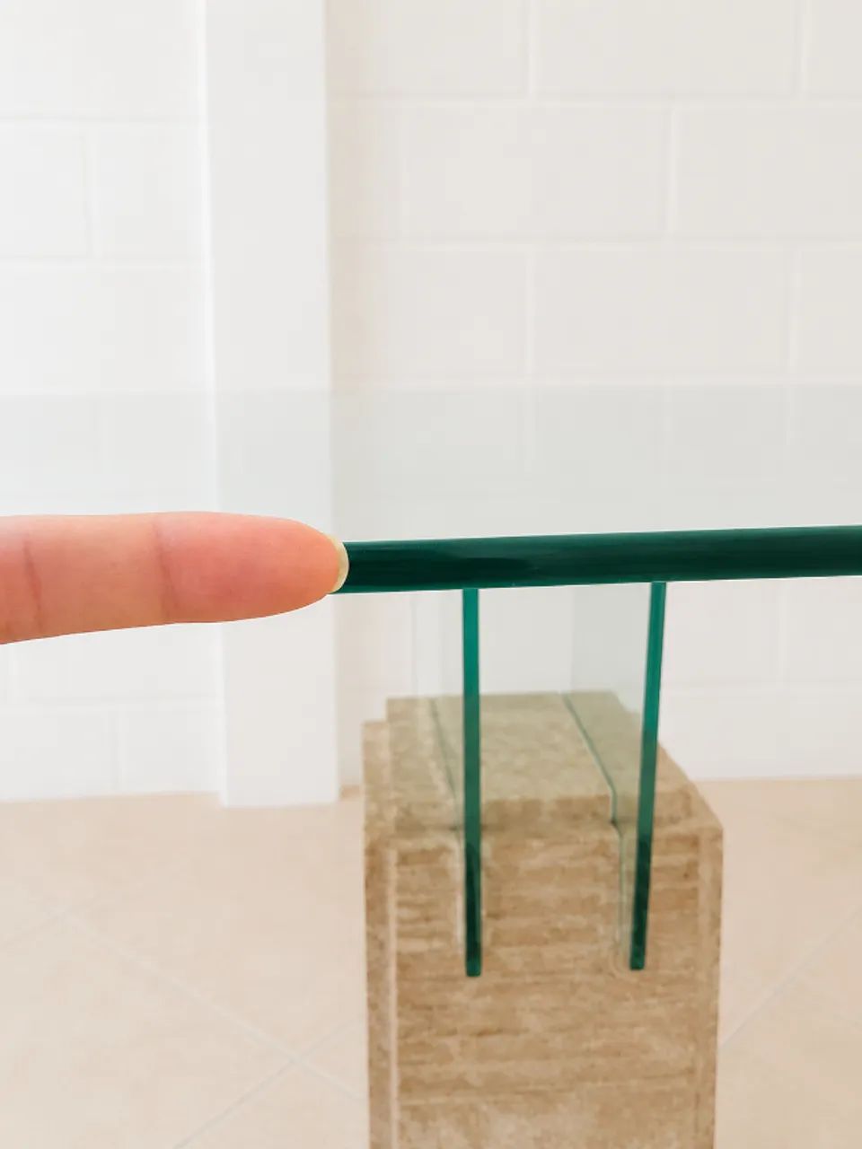 Mesa em travertino 
