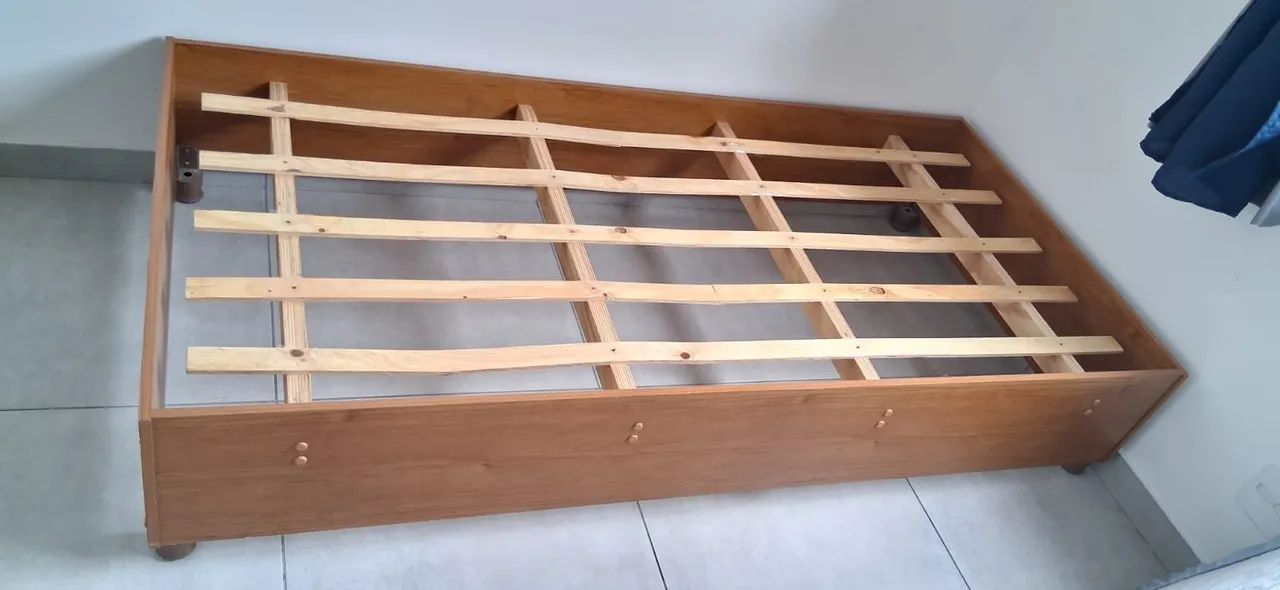 CAMA DE SOLTEIRO(INFANTIL, COLCHÃO NÃO INCLUSO).