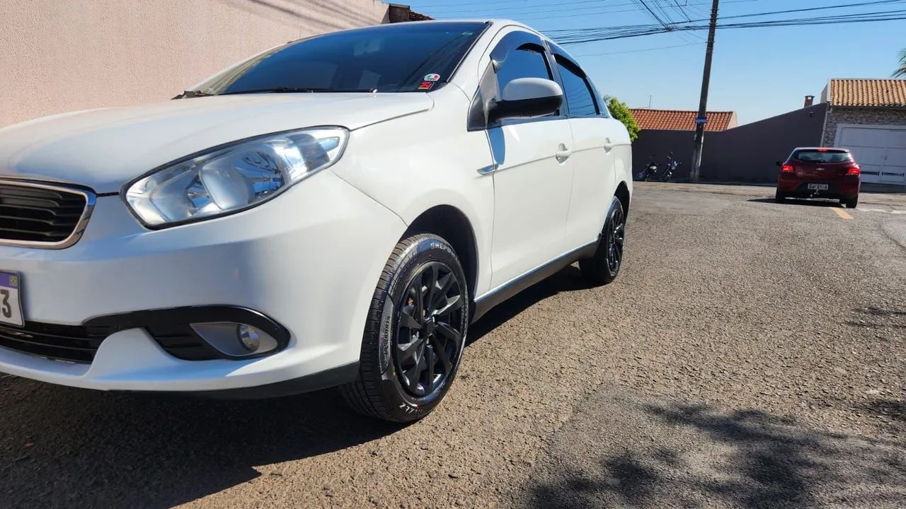 Fiat Grand Siena Grand Siena ESSENCE 1.6 Flex 16V 2018